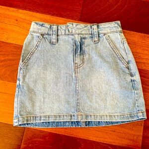 BRAND NEW DEMIN SKIRT